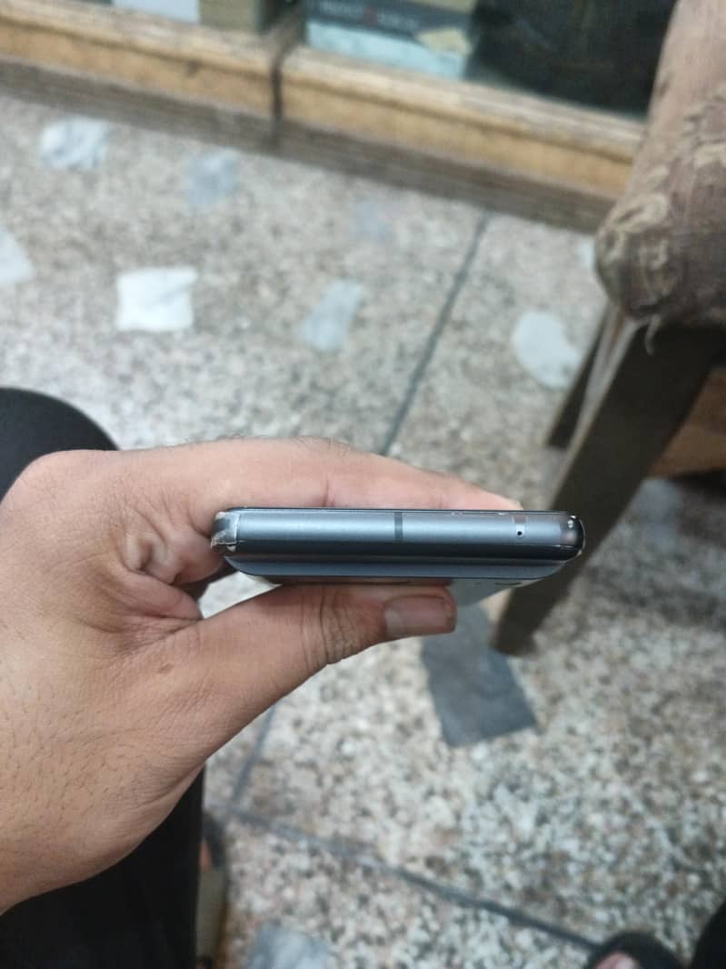 Google Pixel 7 4
