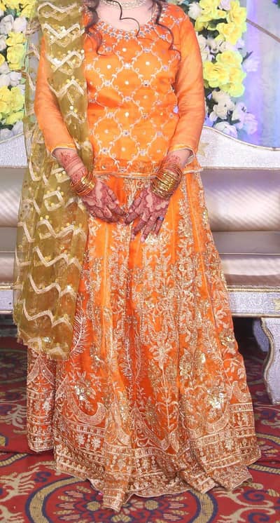 mehindi lehenga