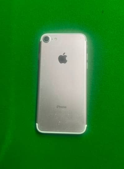 Apple iPhone 7 0