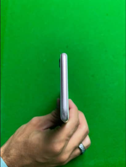 Apple iPhone 7 4