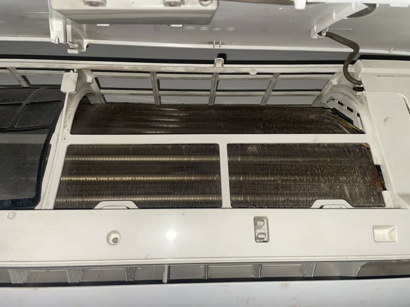 1 Ton haier Split 1