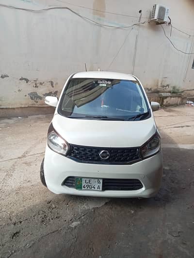 Nissan Dayz 2015 2016 ki import LAHORE REJISTER