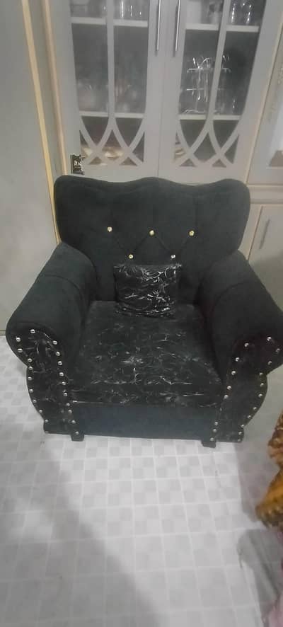 3.2. 1 sofa set new hay