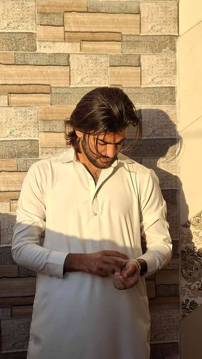 Zohaib Khan