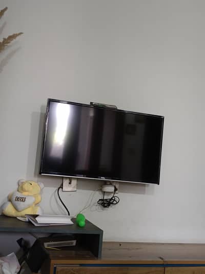 TCL LED tv for sale