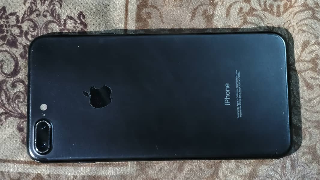 Apple iPhone 7 Plus 1