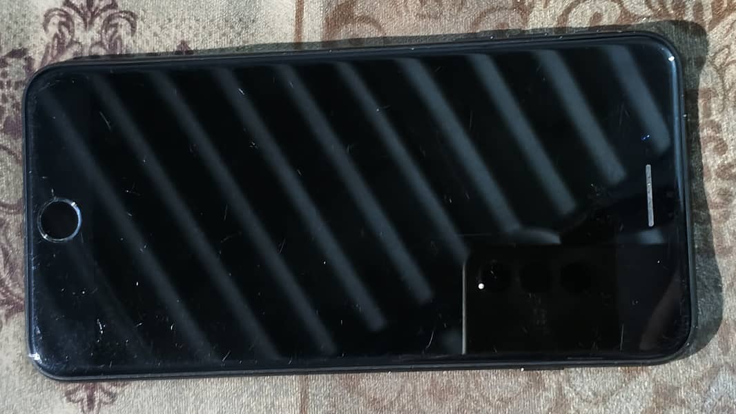 Apple iPhone 7 Plus 2