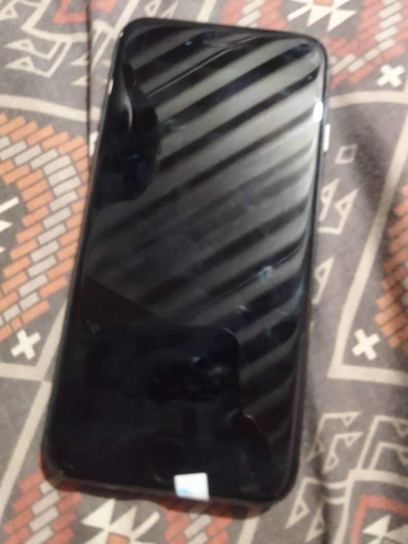 Apple iPhone 8 1