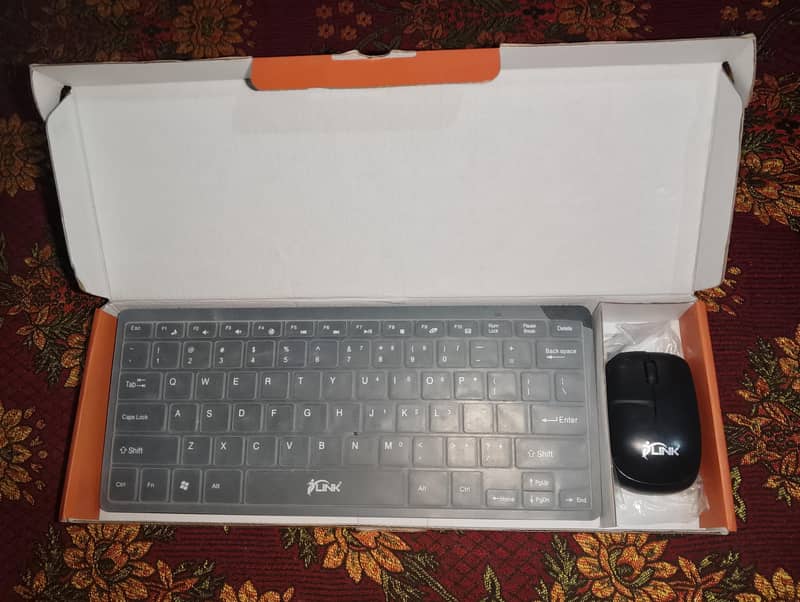 Wireless Keyboard Mouse 4