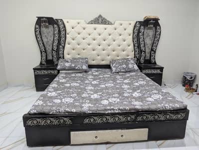 4 piece furniture king size bed with mattress