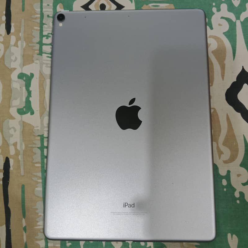 ipad pro (10.5) inch 0
