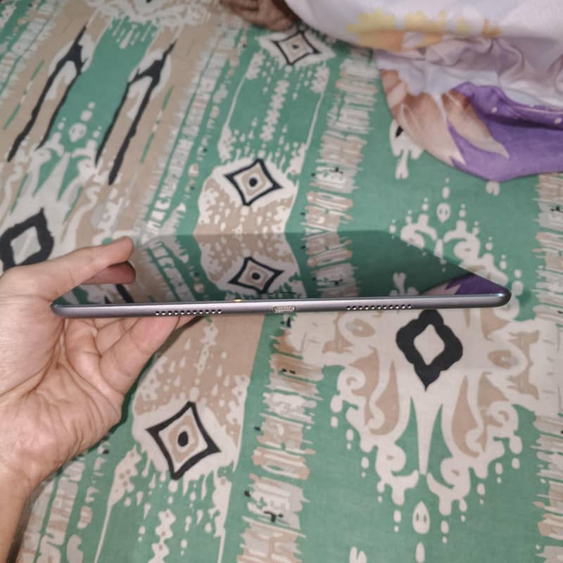 ipad pro (10.5) inch 4