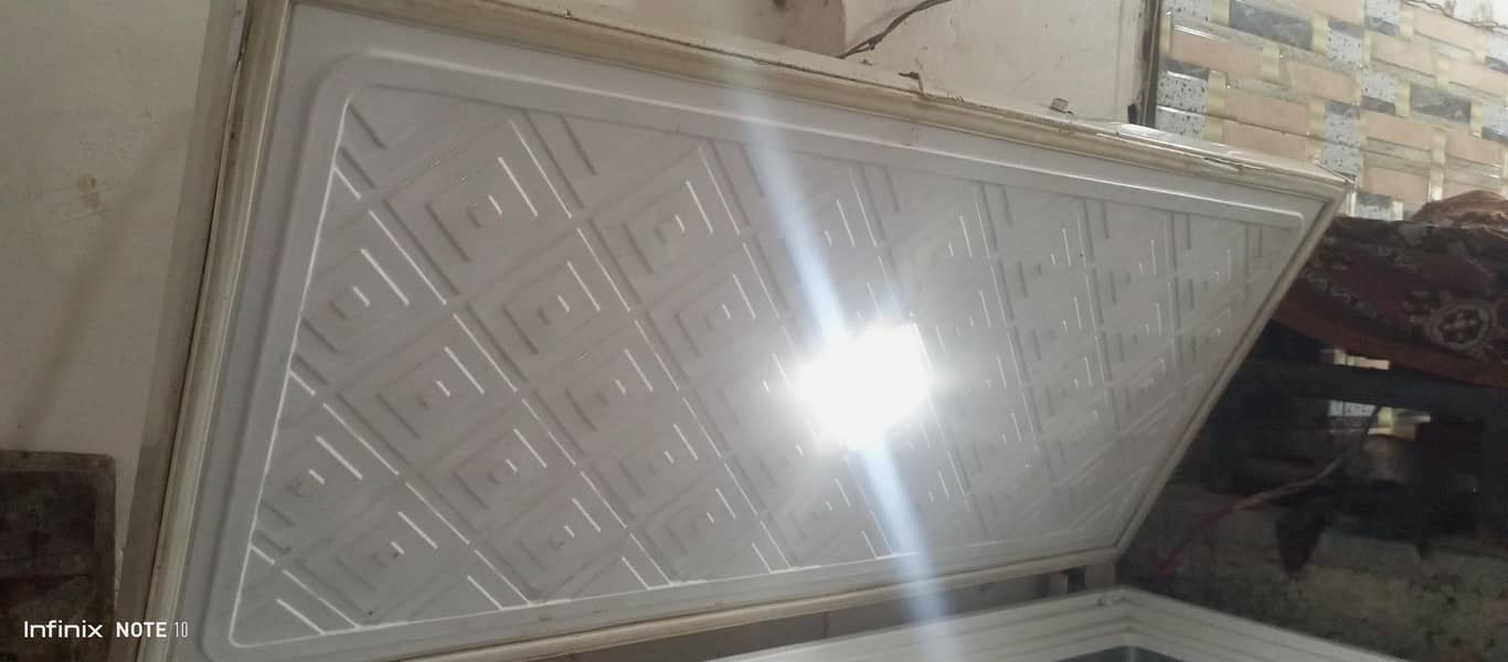 DEEP FREEZER 2