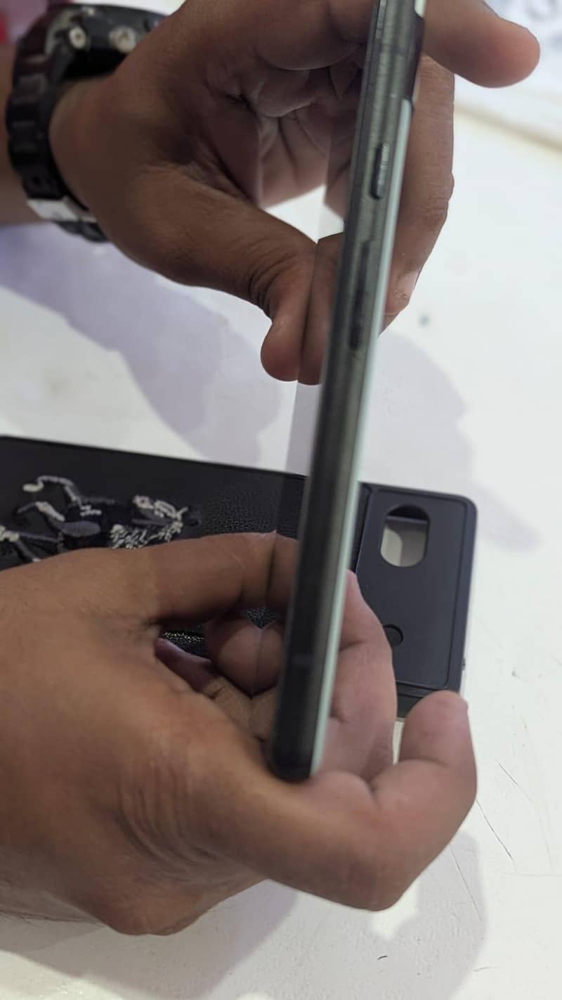 Google Pixel 6A 3