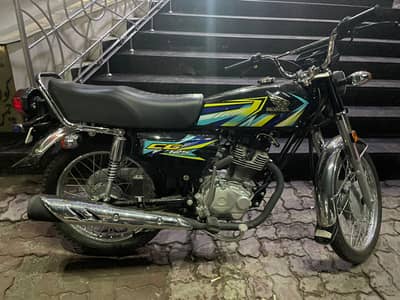 Honda CG 125 2026 Black color
