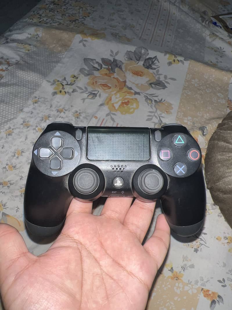 PS4 controller master copy 0