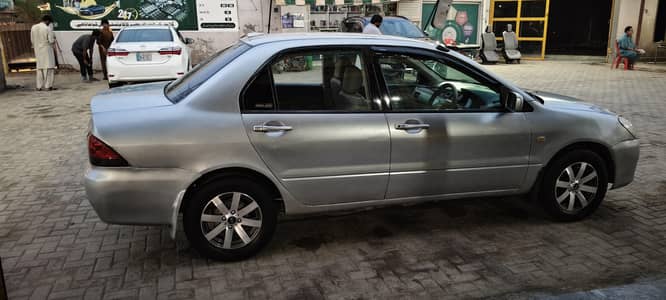 Mitsubishi Lancer 2005