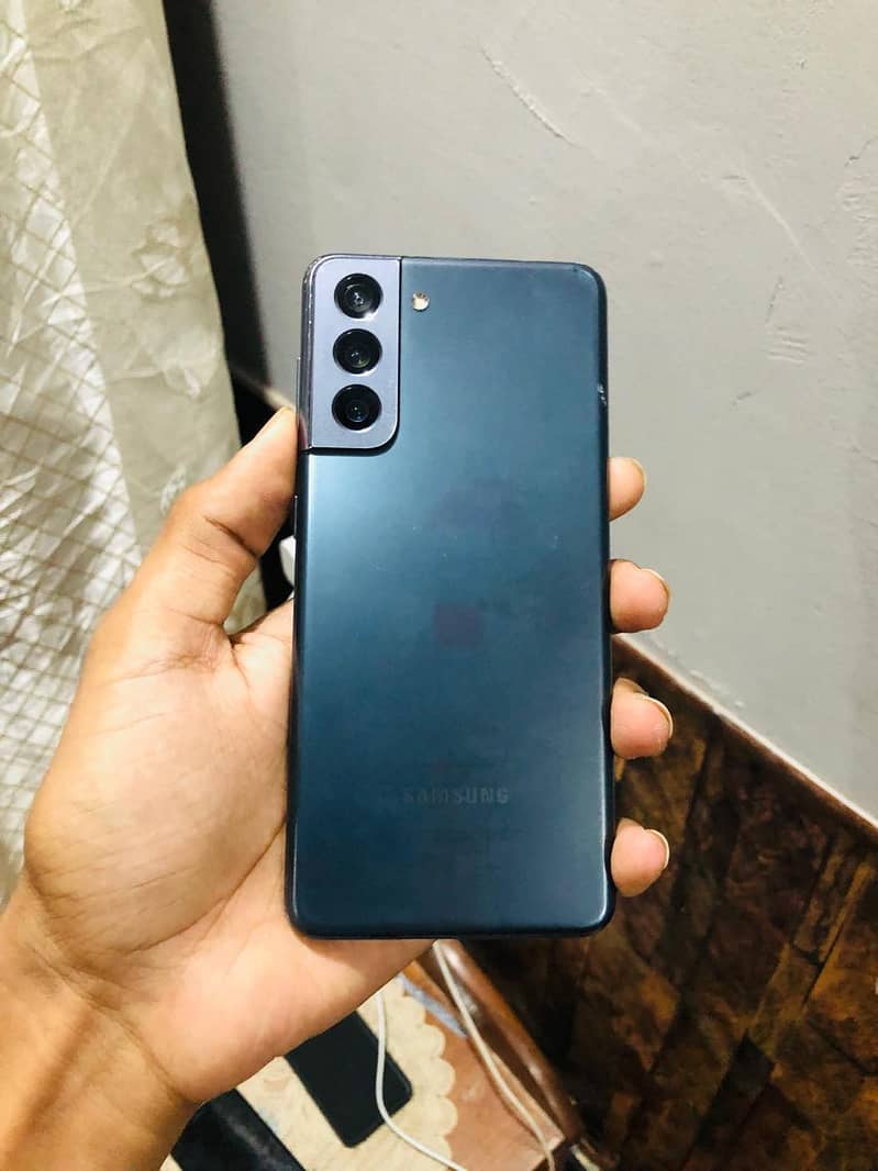 Samsung Mobile S21 2