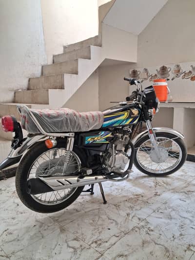 Honda CG 125 2026 Model Color: Black Condition: 10/10 Brand New