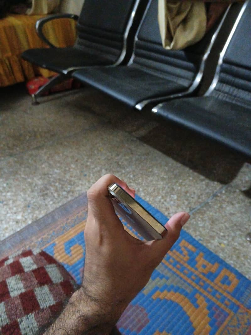 Apple iPhone 12 Pro 3