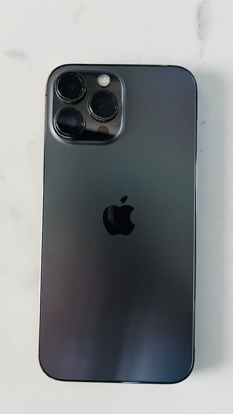 Apple iPhone 13 Pro Max 1