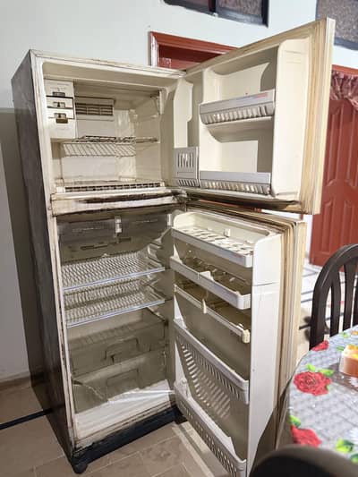 National Brand Fridge