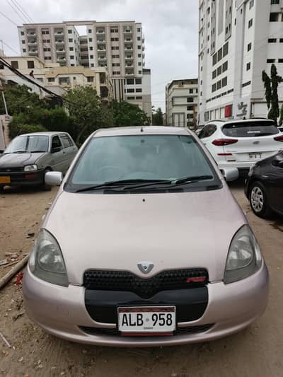 Toyota Vitz 2001 model reg 2006 car is in very good condition