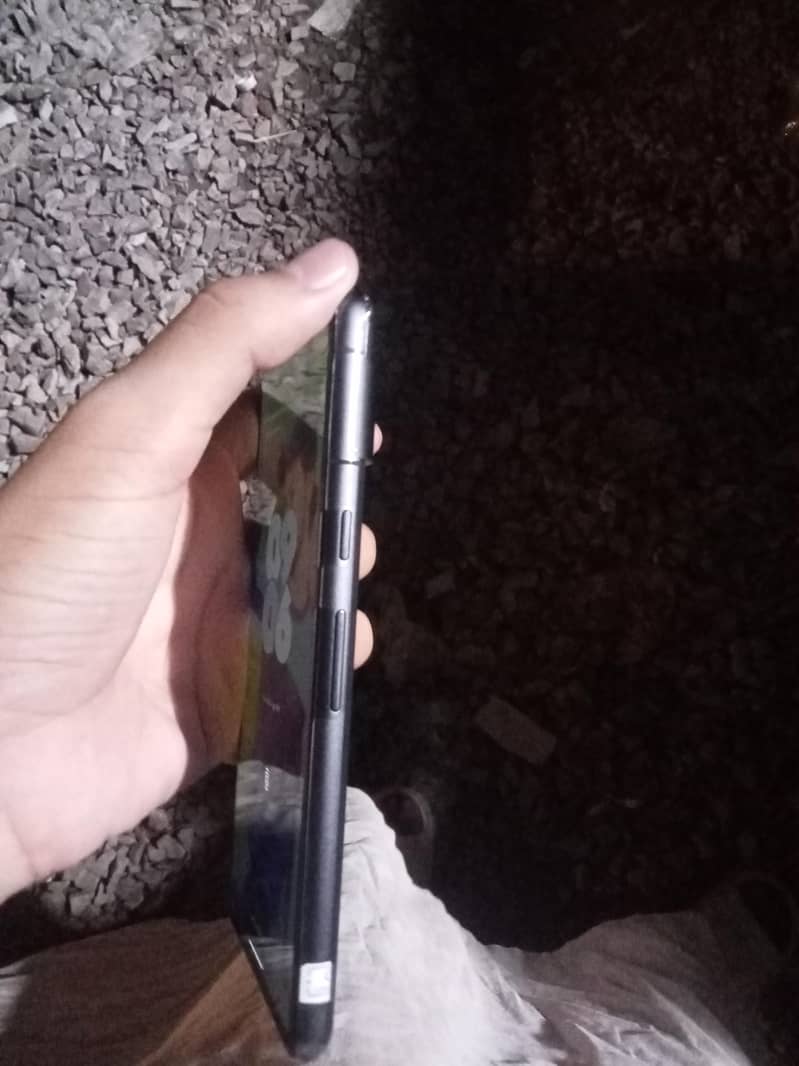 Google Pixel 7 4