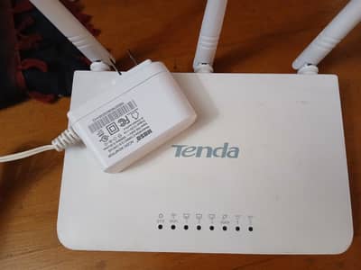Tenda router 3 antennas
