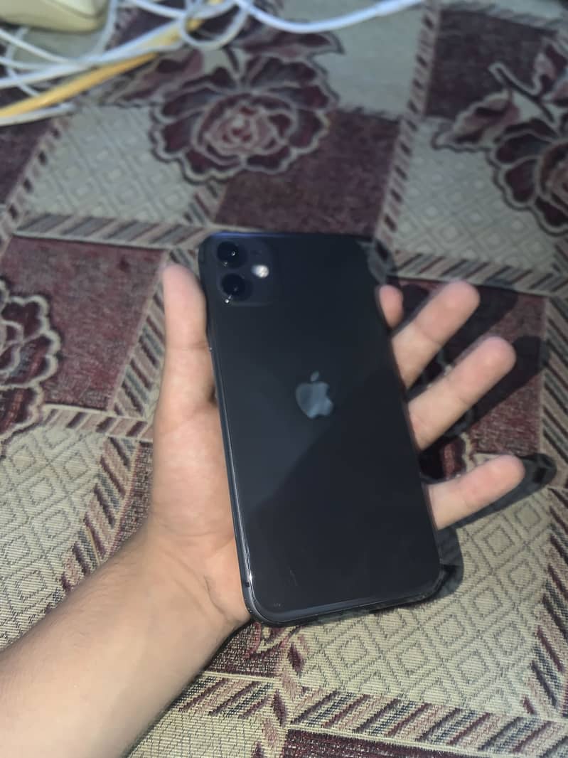 Apple iPhone 11 3