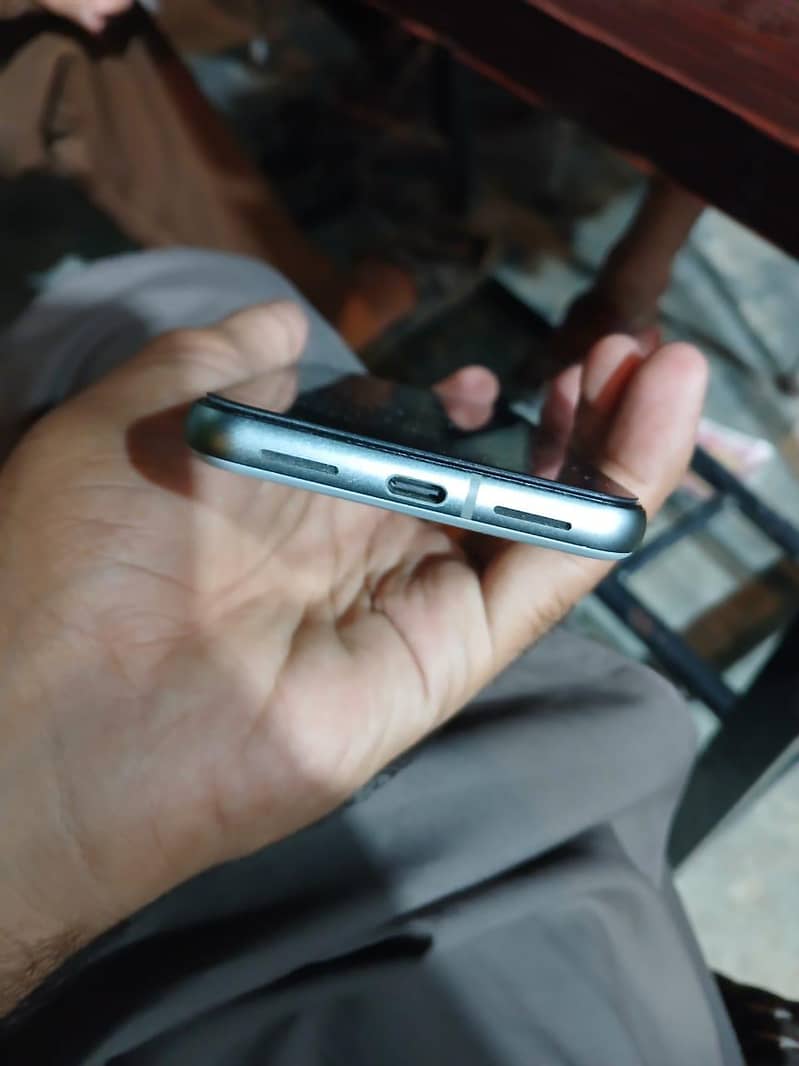Google Pixel 8 0