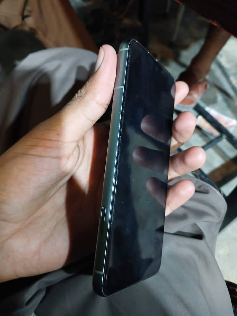 Google Pixel 8 4