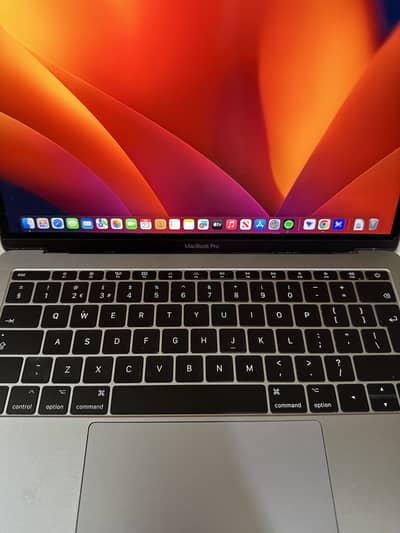 Macbook Pro 2017 256/16 with Original Charger