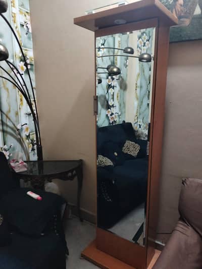 makeup almari for sale