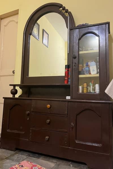 woodenshowcase/dressingtable