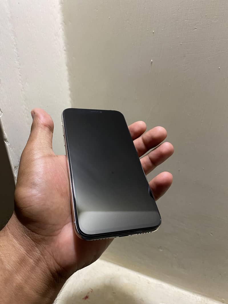 Apple iPhone X 1