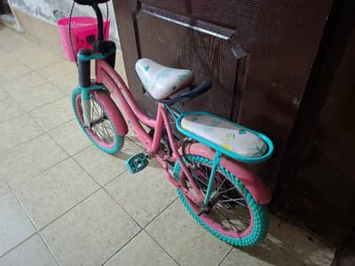 girl cycle