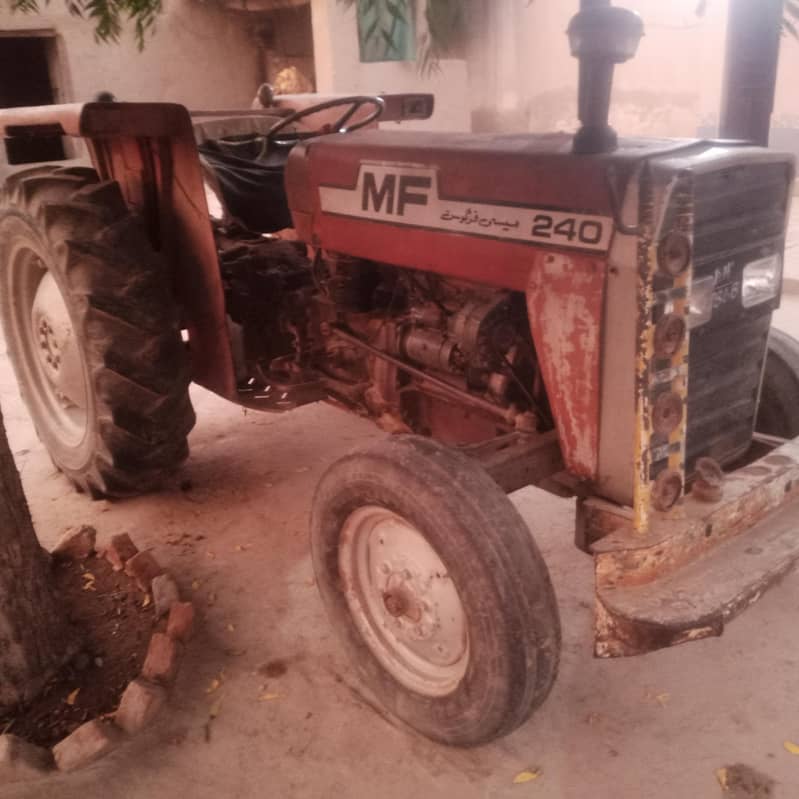 mf 240 8