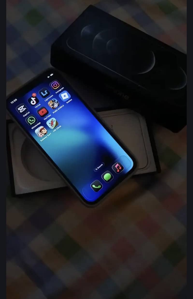 iPhone 12 pro 1