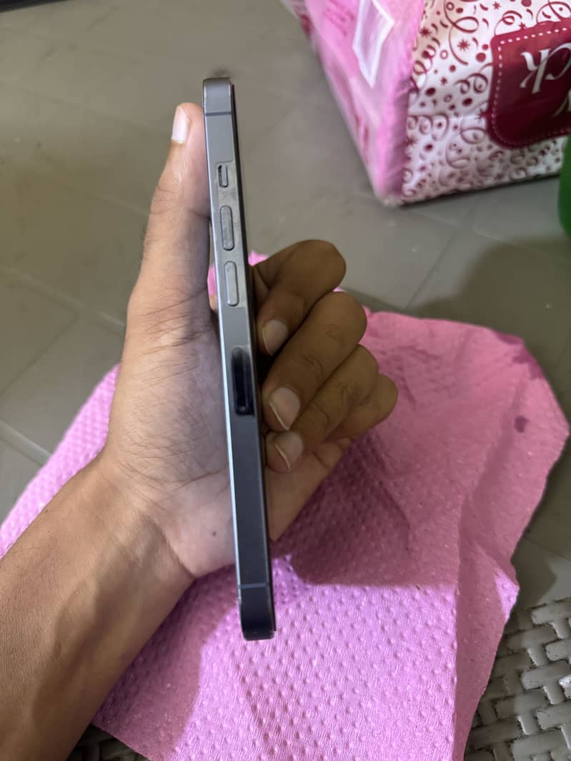 Apple iPhone 13 Pro 1