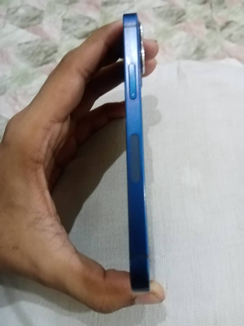 Apple iPhone 12 mini 1