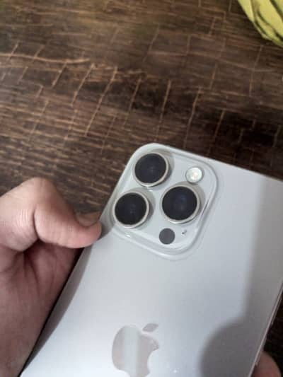 Apple iPhone 15 Pro Max