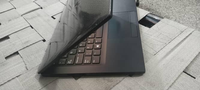 Dell core i 5 8th gen 8gb ram 256 gb ssd 7390 latitude for sale