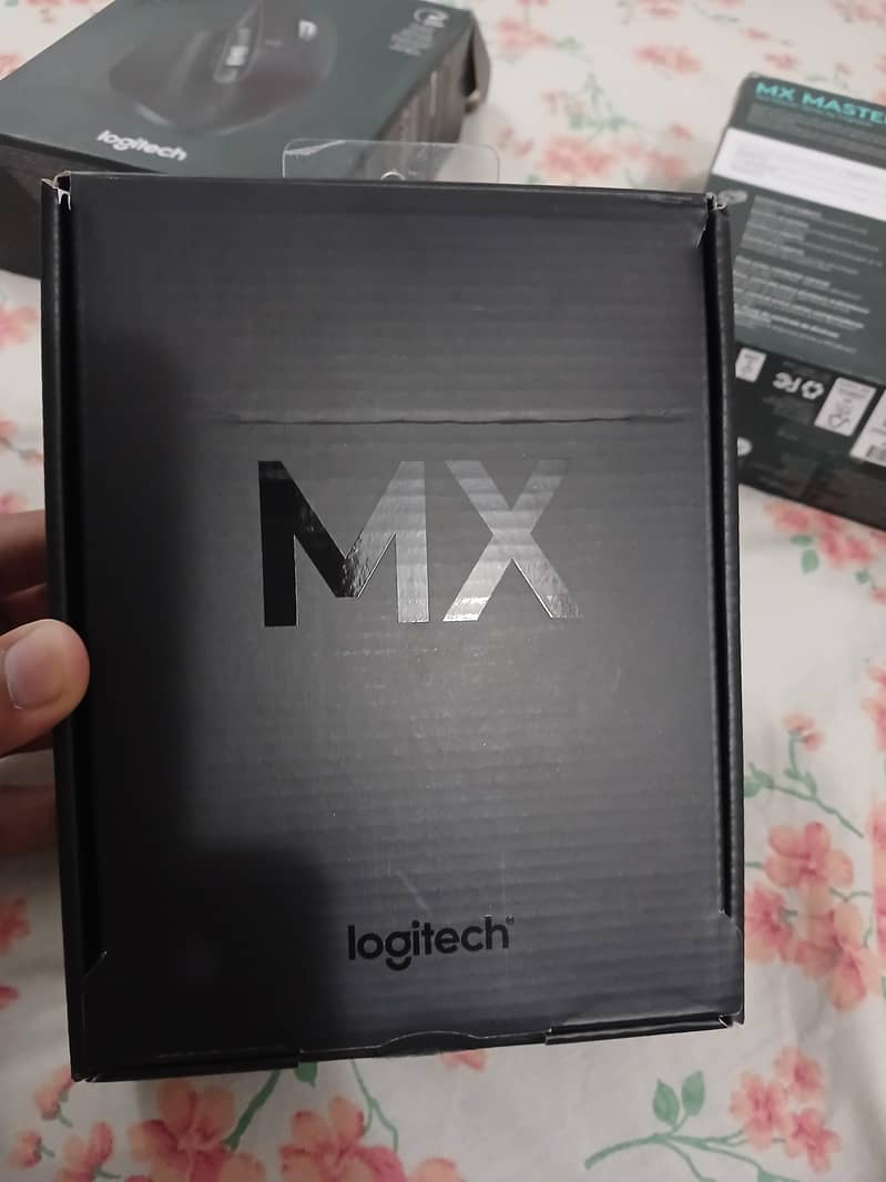 Logitech MX Master 3 Wireless Mouse – Excellent Condition 3