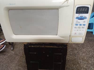 Dawlance microwave model : DW-131G