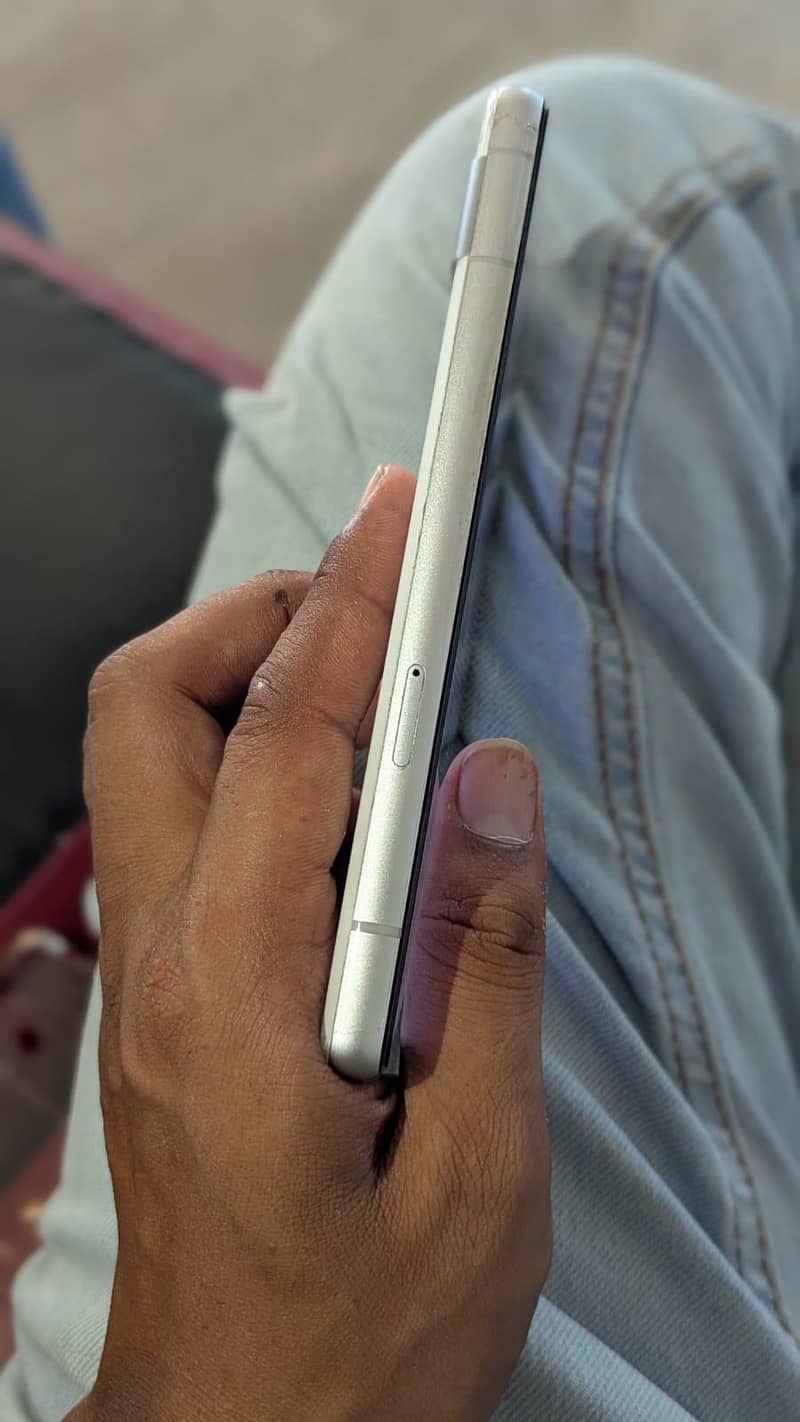 Google Pixel 7a 1