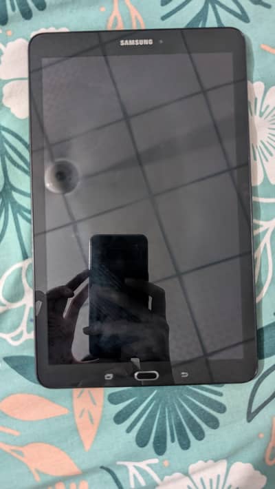 Samsung smt561 with android 7.1. 2, lineage 14.1