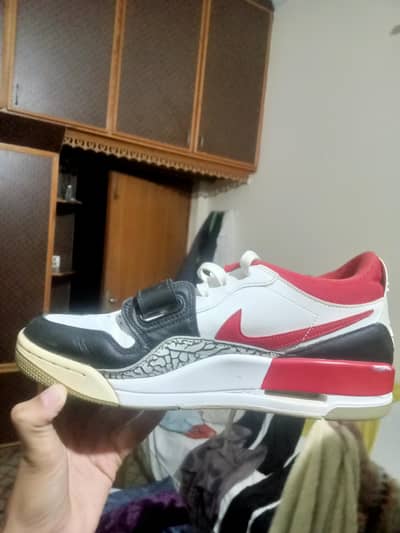 orignal Nike legacy 312 Chicago low fire red