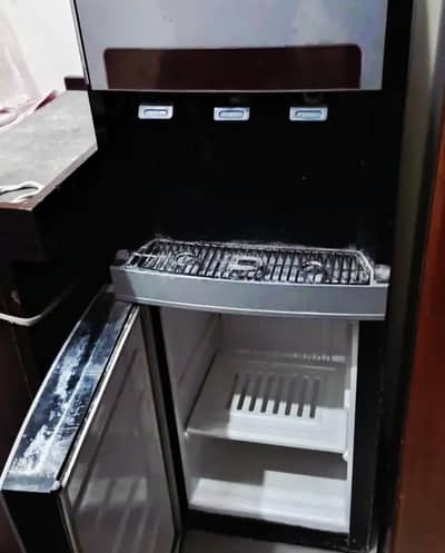 dawlance water dispenser