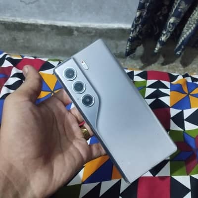 Tecno CAMON 40 Pro